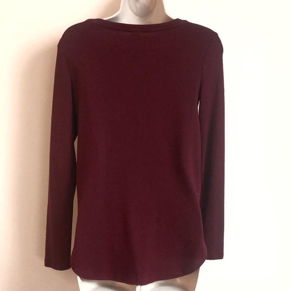 Old Navy soft plush scoop neck long sleeve top - Picture 2 of 8